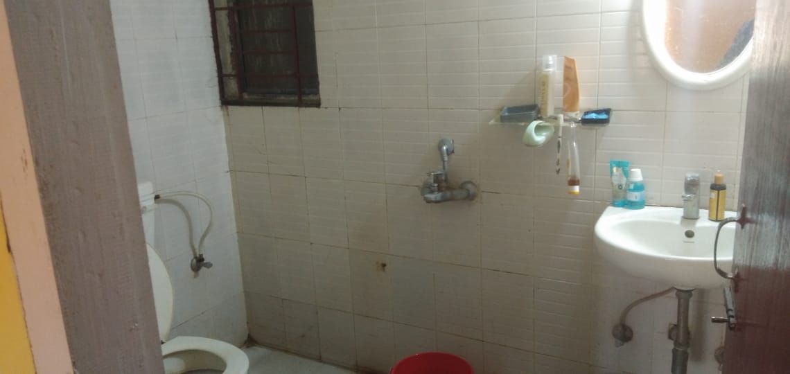 Semi Furnished 3bhk in 4QXR+F8J, Swaraj Nagar Lane 3, Sanket Vihar, Swaraj Nagar, Sarumotoria, Guwahati, for Rent